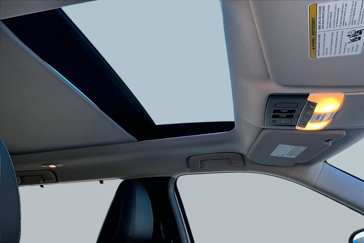 Used 2024 Mitsubishi Outlander SEL FWD image 14