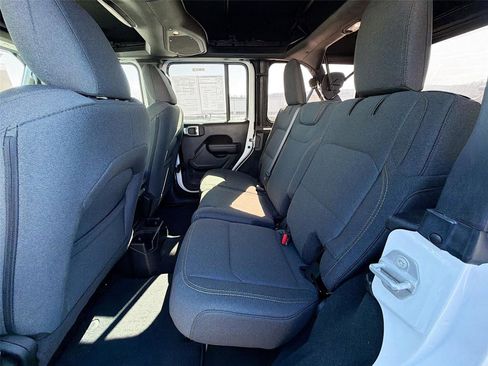 Used 2024 Jeep Wrangler Sport S image 21