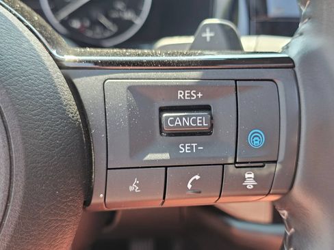 Used 2025 Nissan Pathfinder SL w/ SL Premium Package AWD/4WD image 28