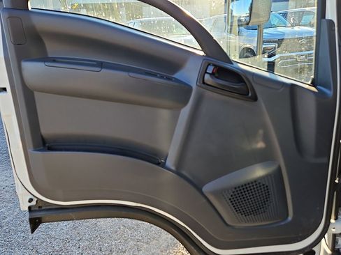 New 2025 Chevrolet Low Cab Forward image 6