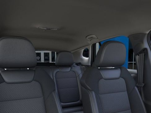 New 2026 Chevrolet Trax LT w/ Driver Confidence Package FWD image 24