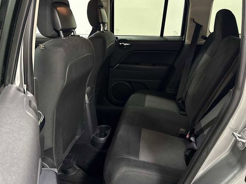 Used 2014 Jeep Patriot Latitude image 22