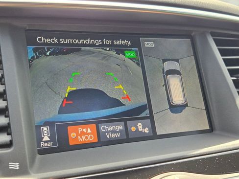 Used 2020 Nissan Armada Platinum w/ Platinum Reserve Package image 29