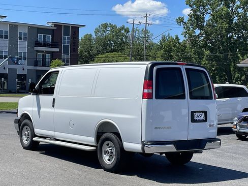 Used 2025 GMC Savana 2500 w/ Driver Convenience Package RWD image 7