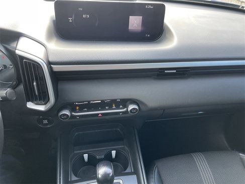 Used 2024 MAZDA CX-50 AWD 2.5 S w/ Preferred Package image 18