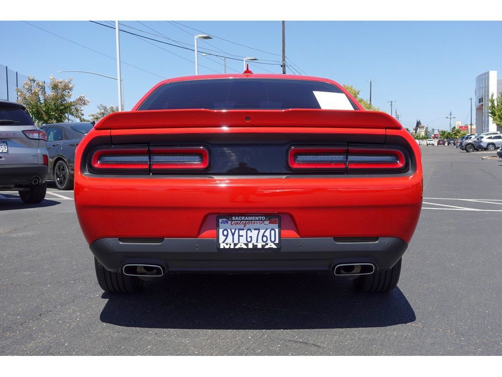 Used 2017 Dodge Challenger SXT Plus RWD image 6