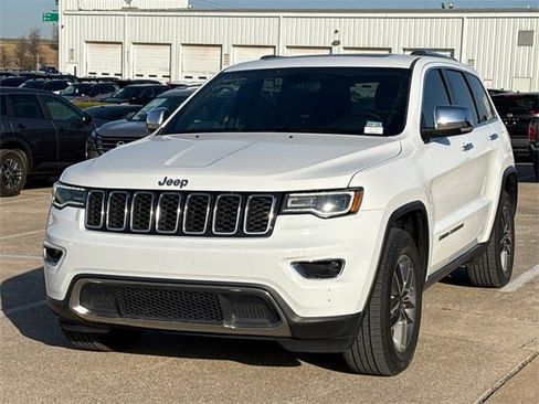 Used 2020 Jeep Grand Cherokee Limited w/ Premium Lighting Group image 4
