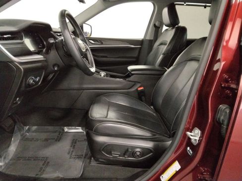 Used 2022 Jeep Grand Cherokee L Limited w/ Luxury Tech Group II image 35