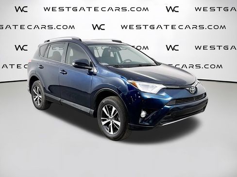 Used 2018 Toyota RAV4 XLE image 2