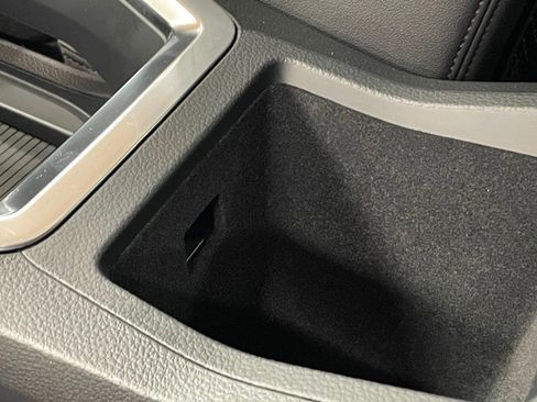 Used 2021 Audi e-tron Premium w/ Convenience Plus Package image 43