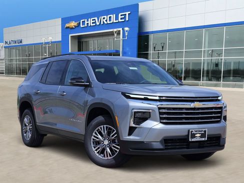 New 2027 Chevrolet Traverse LT FWD image 1