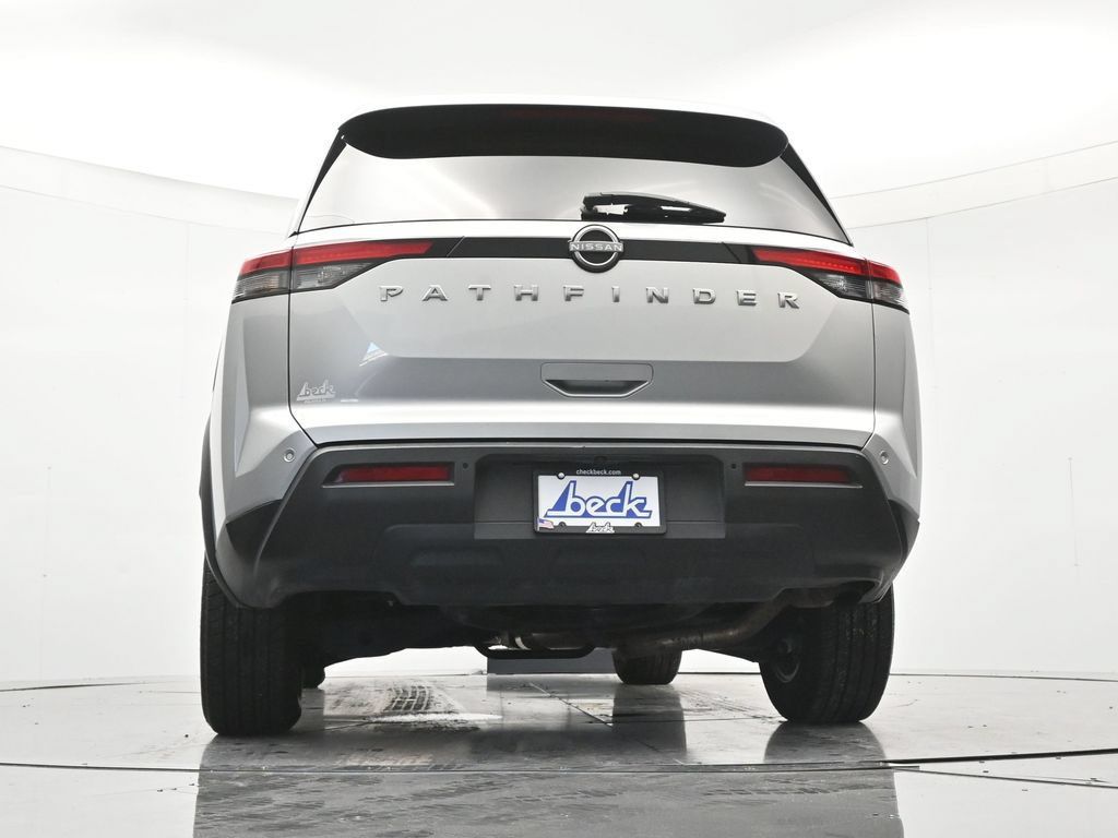 Used 2025 Nissan Pathfinder SV FWD image 42