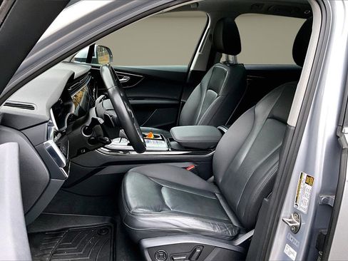 Used 2020 Audi Q7 3.0T Premium Plus image 18