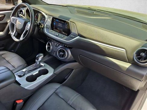 Certified 2022 Chevrolet Blazer LT w/ Redline Edition FWD image 29