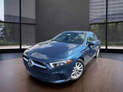 Used 2019 Mercedes-Benz A 220 image 1