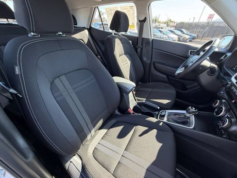 Used 2026 Hyundai Venue SEL FWD image 35