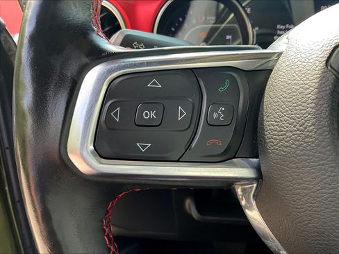 Used 2021 Jeep Wrangler Unlimited Rubicon w/ Dual Top Group AWD/4WD image 11