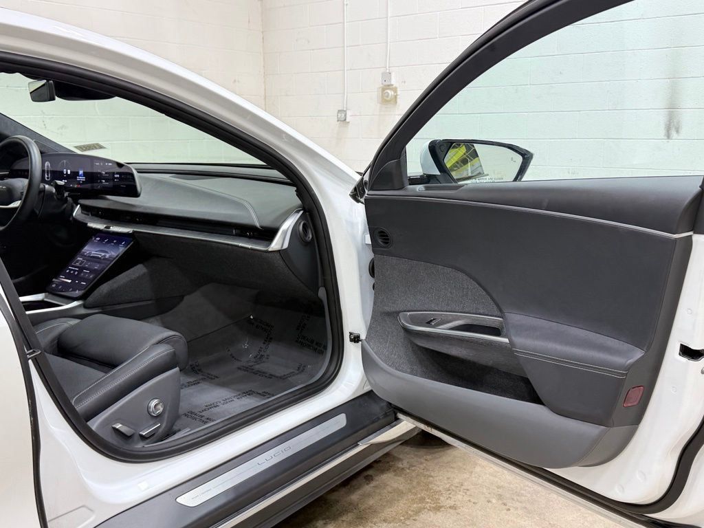 Used 2024 Lucid Air Touring AWD/4WD image 45