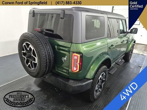 Used 2024 Ford Bronco Outer Banks AWD/4WD image 2