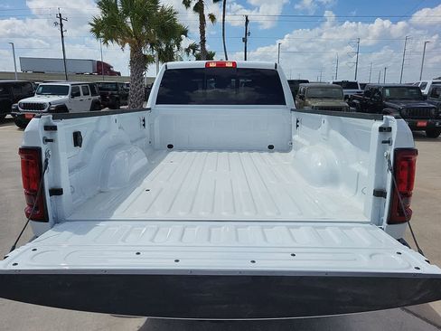 New 2026 RAM 2500 Tradesman AWD/4WD image 27