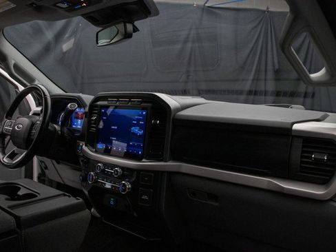 Used 2022 Ford F150 XLT w/ Equipment Group 302A High image 16