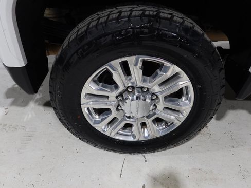 Used 2023 GMC Sierra 2500 Denali w/ Denali Ultimate Package AWD/4WD image 44