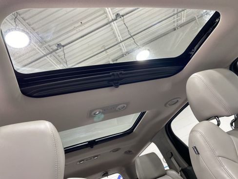 Used 2013 GMC Acadia SLT image 22