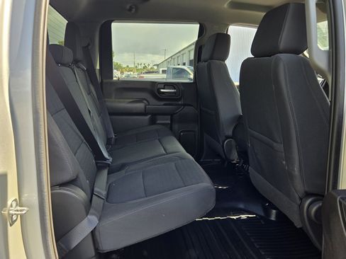Certified 2022 Chevrolet Silverado 2500 LT w/ Convenience Package AWD/4WD image 16