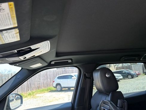 Used 2014 Land Rover Range Rover Sport HSE image 27