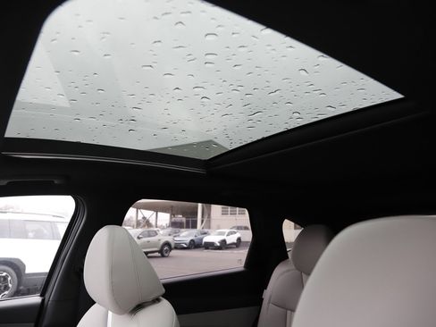 New 2026 Hyundai Tucson Limited image 16