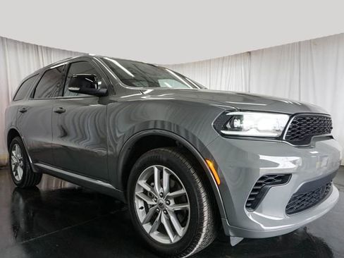 Used 2024 Dodge Durango GT AWD/4WD image 2