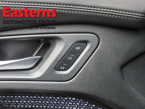 Used 2024 Nissan Ariya FWD image 21