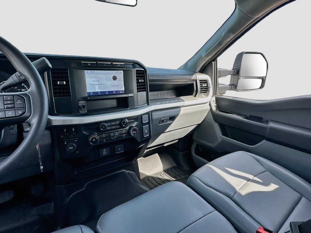 Used 2024 Ford F350 XL AWD/4WD image 21