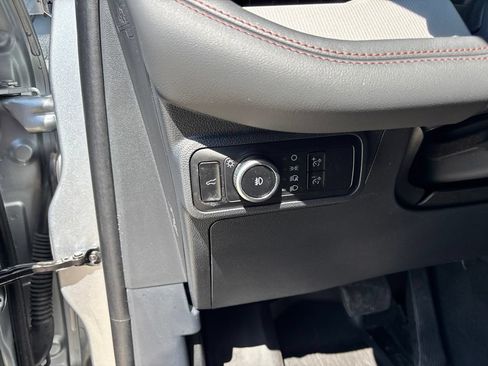 Used 2025 Ford Explorer Active w/ Active Comfort Package AWD/4WD image 14
