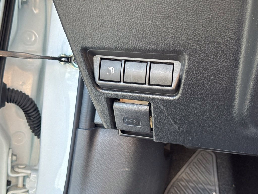 Certified 2023 Toyota Prius LE FWD image 50