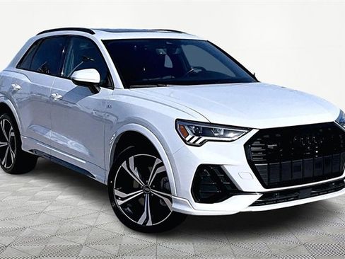 Used 2024 Audi Q3 2.0T Premium Plus w/ Premium Plus Package image 11