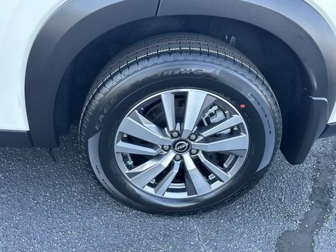 Used 2022 Nissan Pathfinder SL w/ Cargo Package image 23