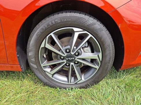 Certified 2023 Kia Forte LXS image 9