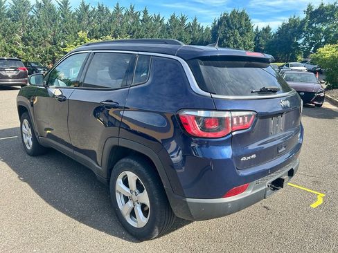Used 2019 Jeep Compass Latitude w/ Popular Equipment Group AWD/4WD image 6
