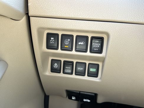 Used 2017 Nissan Rogue SL AWD/4WD image 11