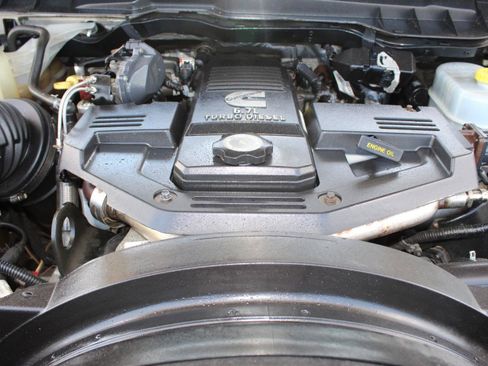 Used 2014 RAM 2500 Tradesman w/ Chrome Appearance Group AWD/4WD image 30