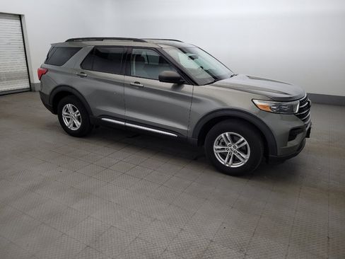 Used 2020 Ford Explorer XLT AWD/4WD image 11