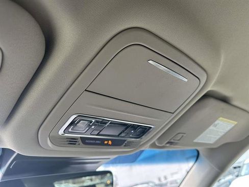 Used 2024 Lincoln Nautilus Premier image 20