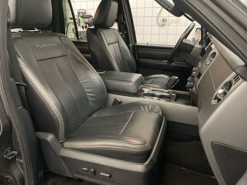 Used 2017 Ford Expedition Max Platinum AWD/4WD image 22