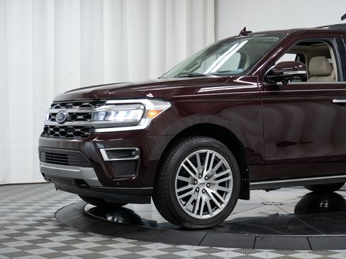 Used 2024 Ford Expedition Limited AWD/4WD image 27