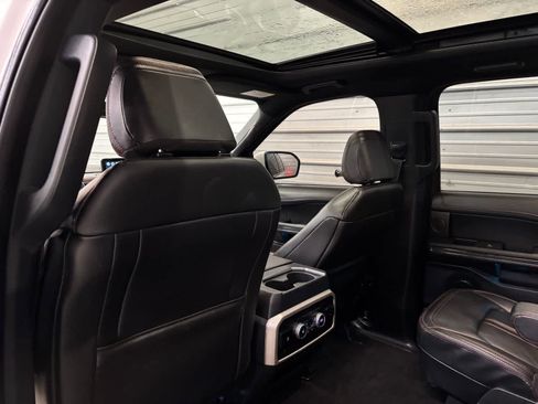 Used 2022 Ford Expedition Max Limited AWD/4WD image 23