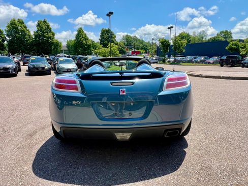 Used 2007 Saturn Sky RWD image 6