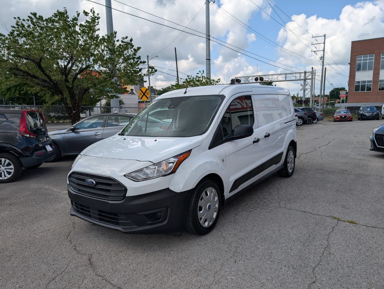 Used 2023 Ford Transit Connect XL FWD image 3