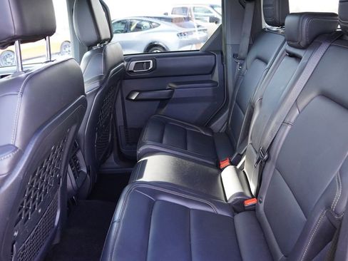 Certified 2025 Ford Bronco Badlands image 18