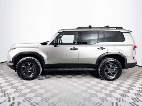 Used 2024 Lexus GX 550 image 8